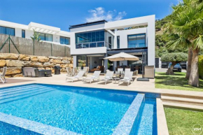 Villa Yara - Pool, Hot Tub, Sauna, Spa & Garden